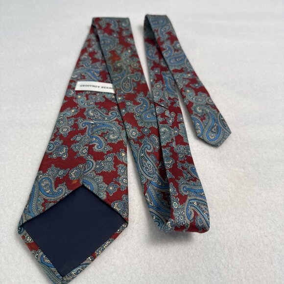 Geoffrey Beene Tie Men's Multi Paisley Red Blue 100% Silk Neck Tie 56 x 3.25 - Picture 4 of 7